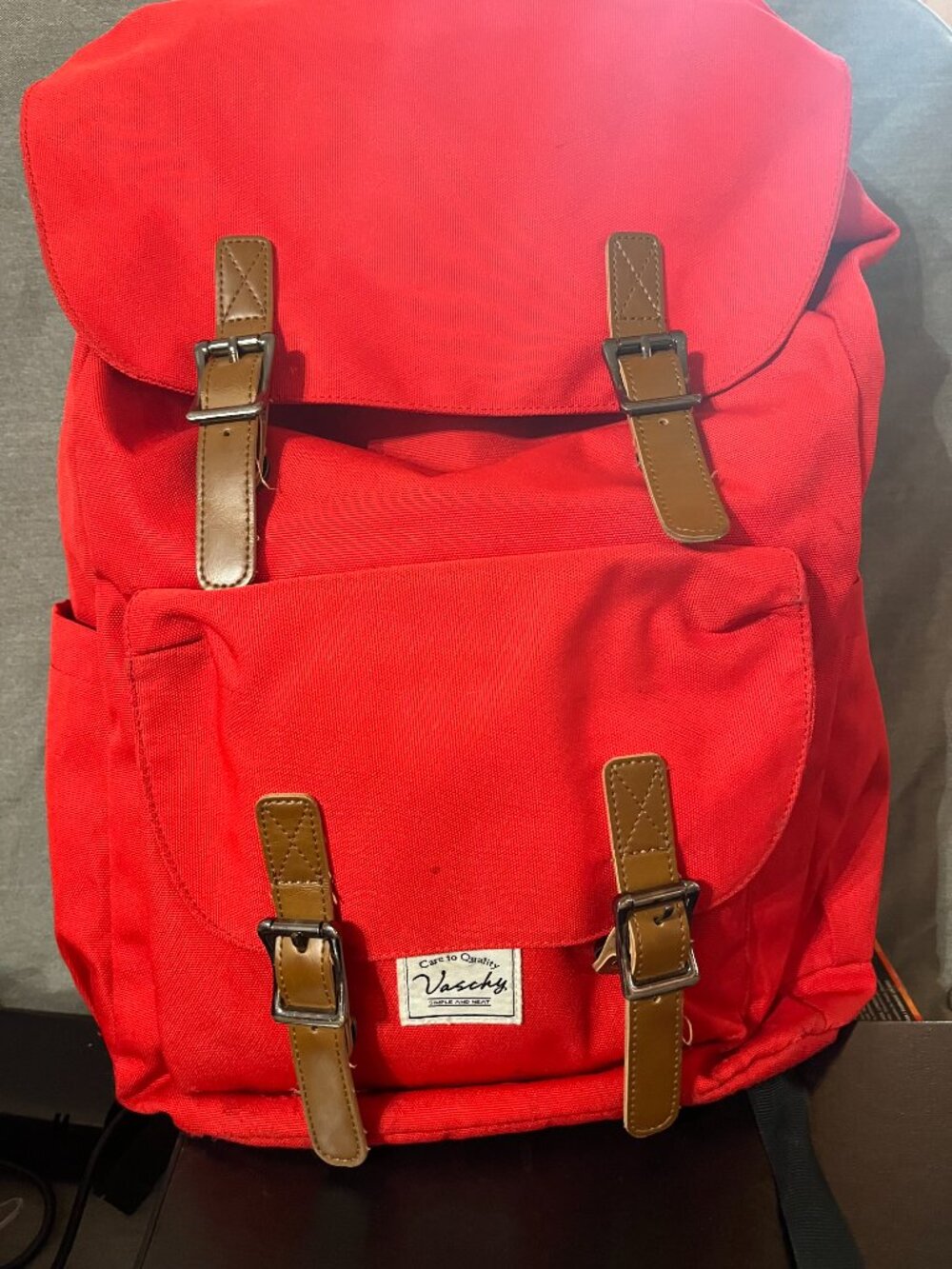 Vaschy Red Backpack - Picture 3 of 5